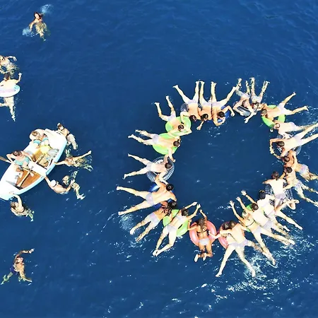 Rhythm Floating Accom - Split