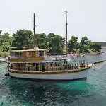 Rhythm Floating Accom - Сплит