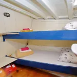 Ботель Rhythm Floating Accom -