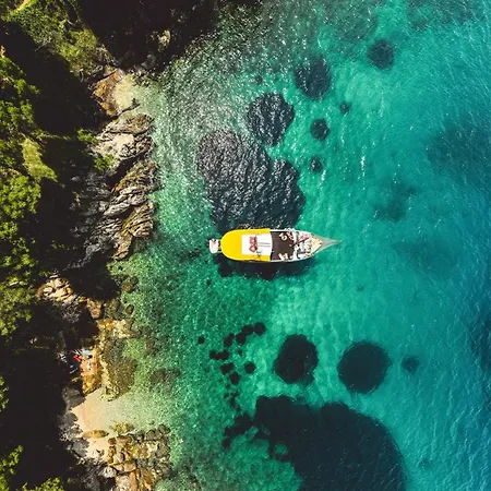 Botel Rhythm Floating Accom - *