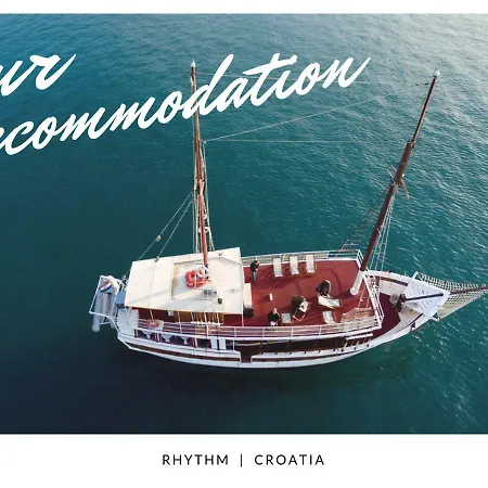 Rhythm Floating Accom - Botel Split
