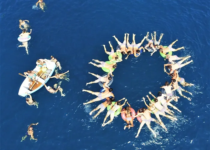 Rhythm Floating Accom - Split